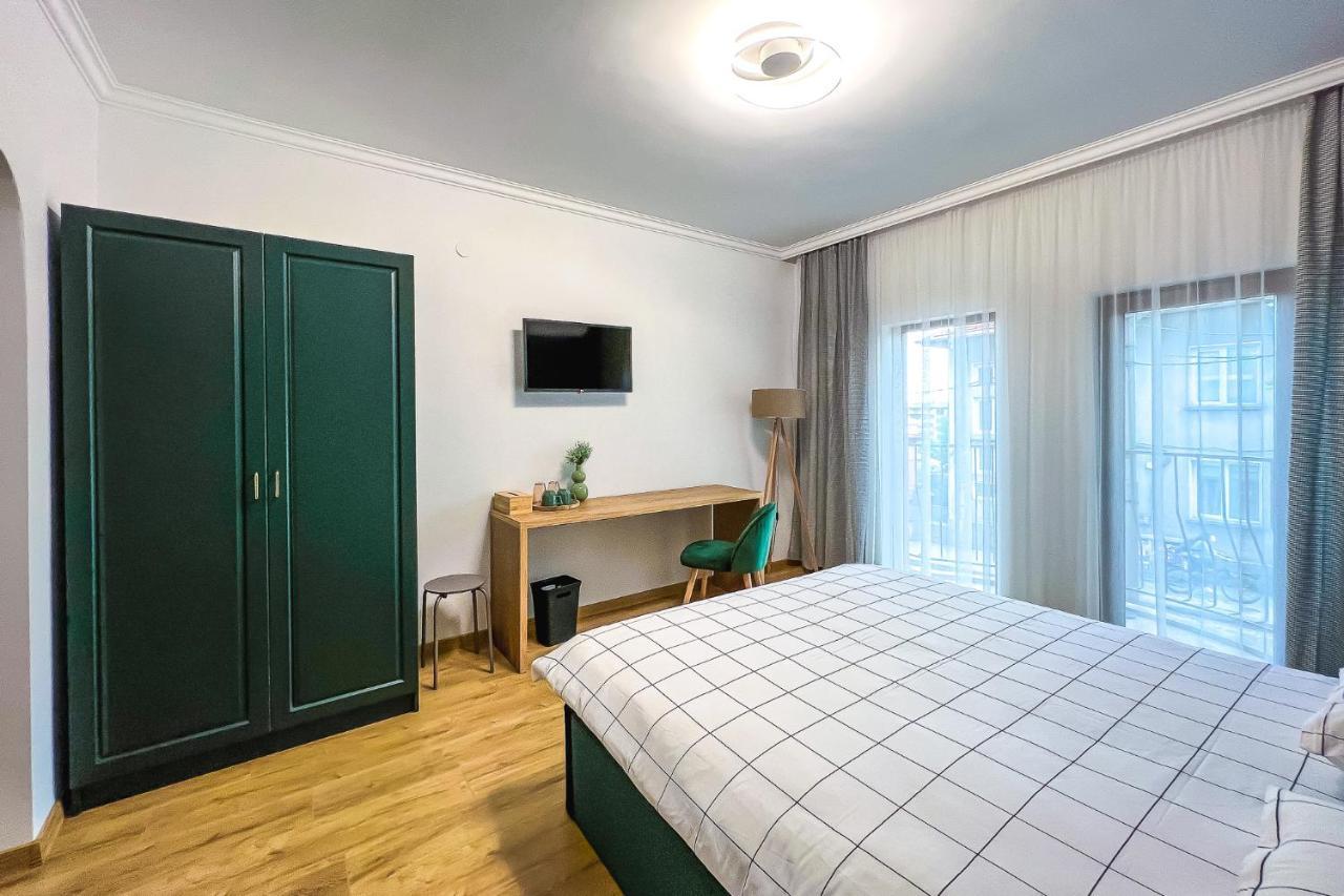 Deluxe Central Rooms Karlovo Exterior photo