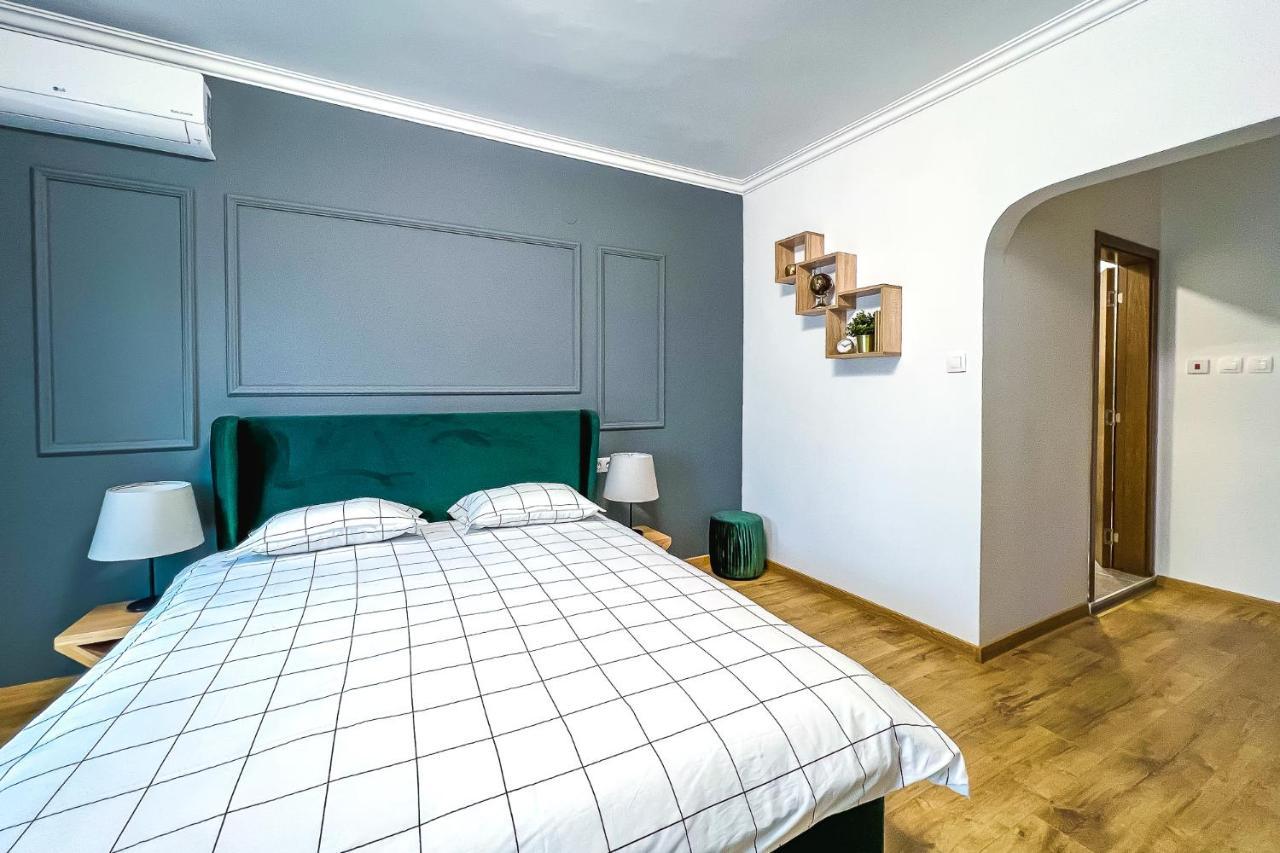 Deluxe Central Rooms Karlovo Exterior photo