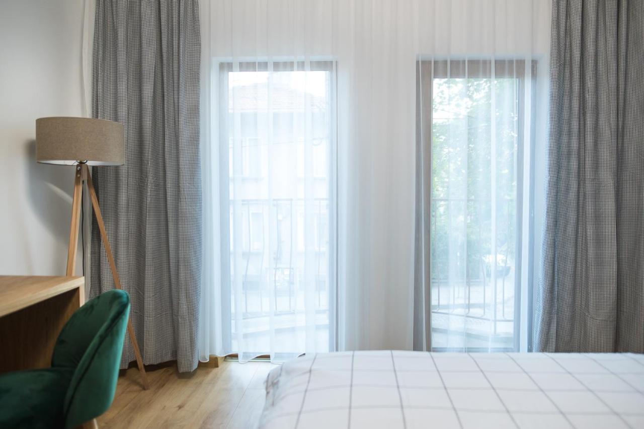 Deluxe Central Rooms Karlovo Exterior photo